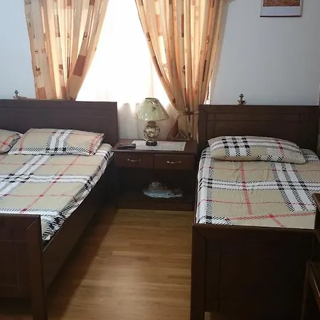 Berberi بيت ضيافة بورغراديك